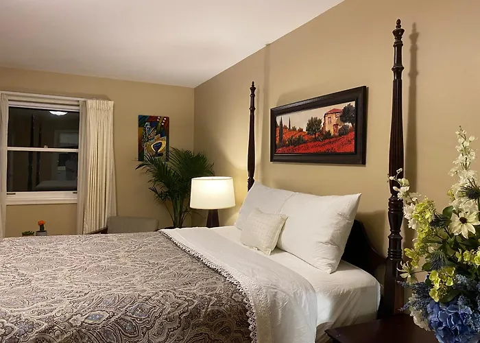 Downtown Halifax Suites
